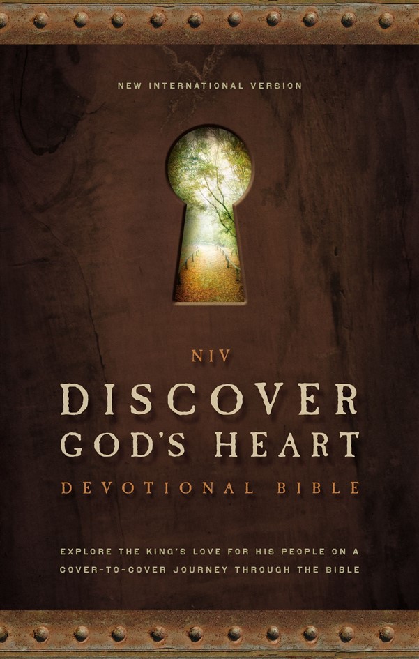 NIV, Discover God's Heart Devotional Bible, Hardcover